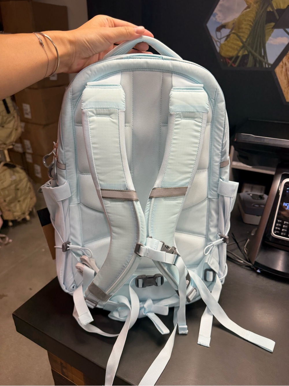 NWT!The North Face women's Pale Blue Everyday Pack with External Bungee - Picture 4 of 10